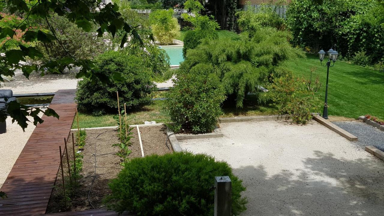 Maison D' Alys Entre Luberon Et Alpilles Cabannes Luaran gambar